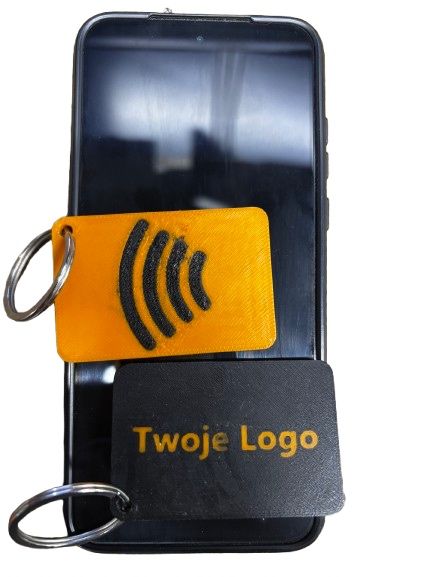 Breloczek NFC z personalizacją – druk 3D + własne logo!