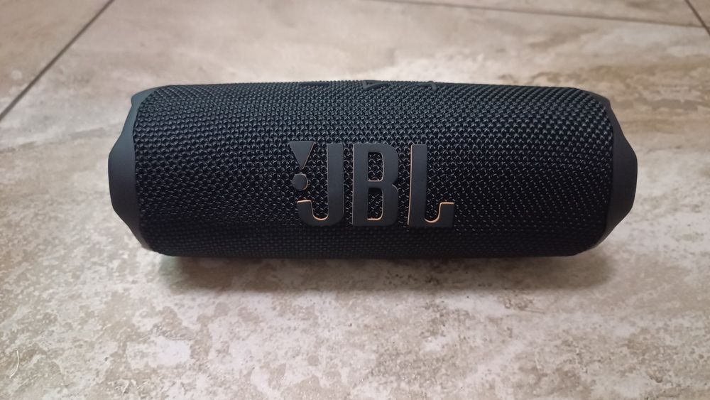 Колонка JBL Flip 7 не оригинал.