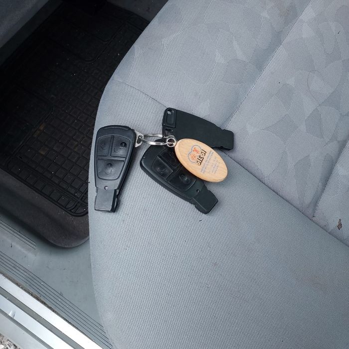 Vendo Mercedes C200 como novo