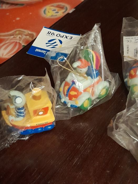 Miniature Figures of Gil from the Expo64585110479490122