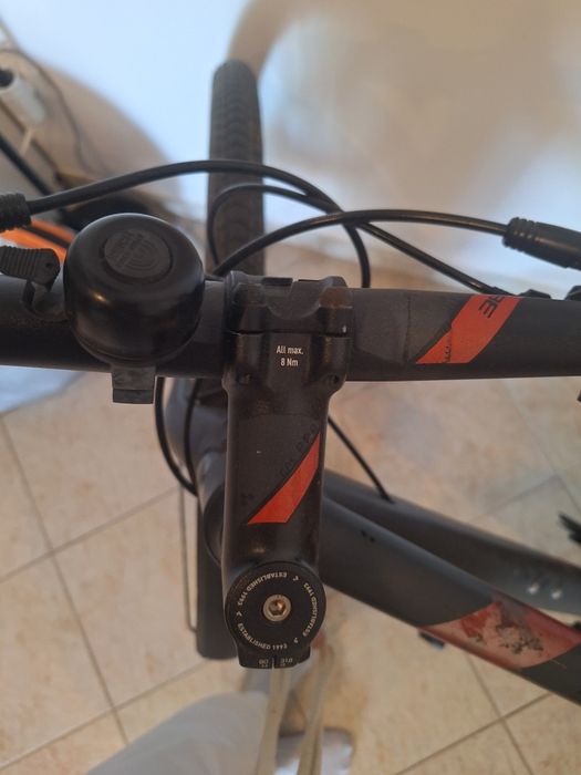 Bicicleta CUBE Trekking / Cidade – Shimano Deore – Travões Hidráulicos – 28”