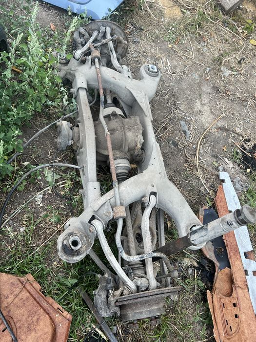 Задний подрамник ходовка речаг Mercedes w211