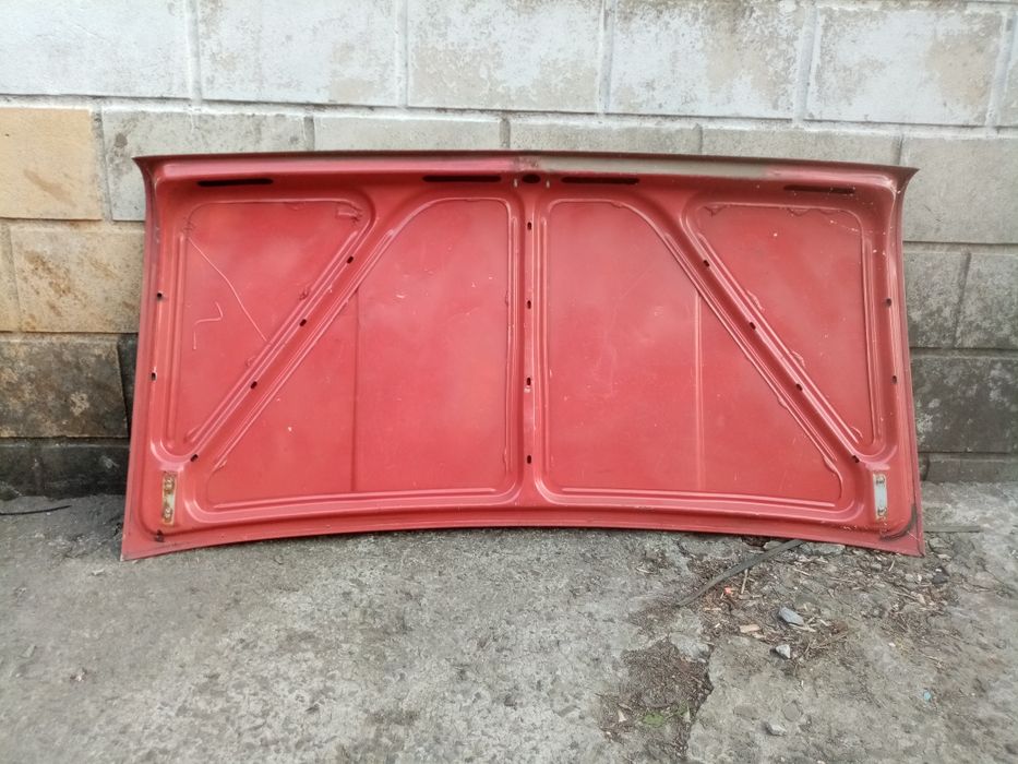 Продам капот и багажник