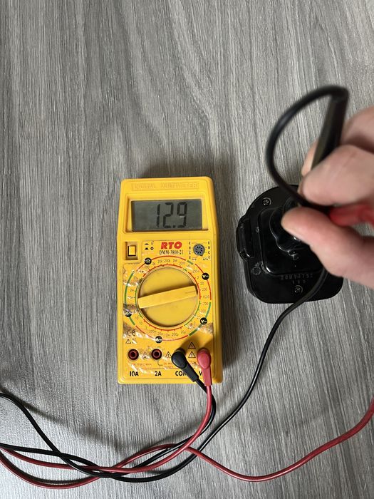 Акумулятор Black&Decker 12 v