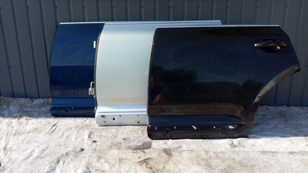 Дверь задняя левая Volkswagen Touareg \ Фольксваген Туарег двери двері