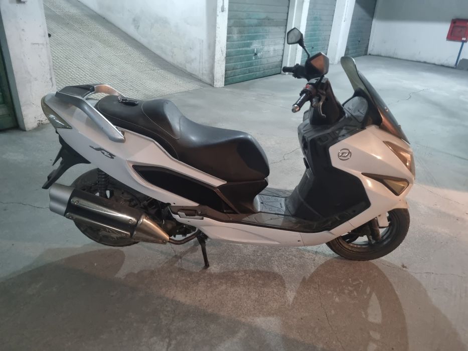 Scooter Daelim s3