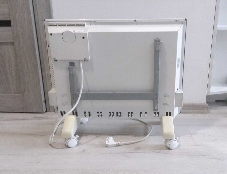 Конвектор UFO-MCH/15 Обогреватель с функцией ионизации/очистки воздуха