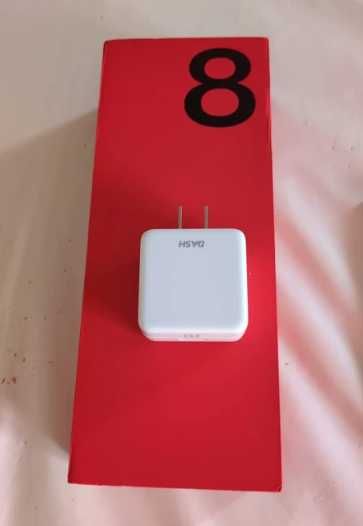 OnePlus 8 5G (128GB, 8GB) 6.55