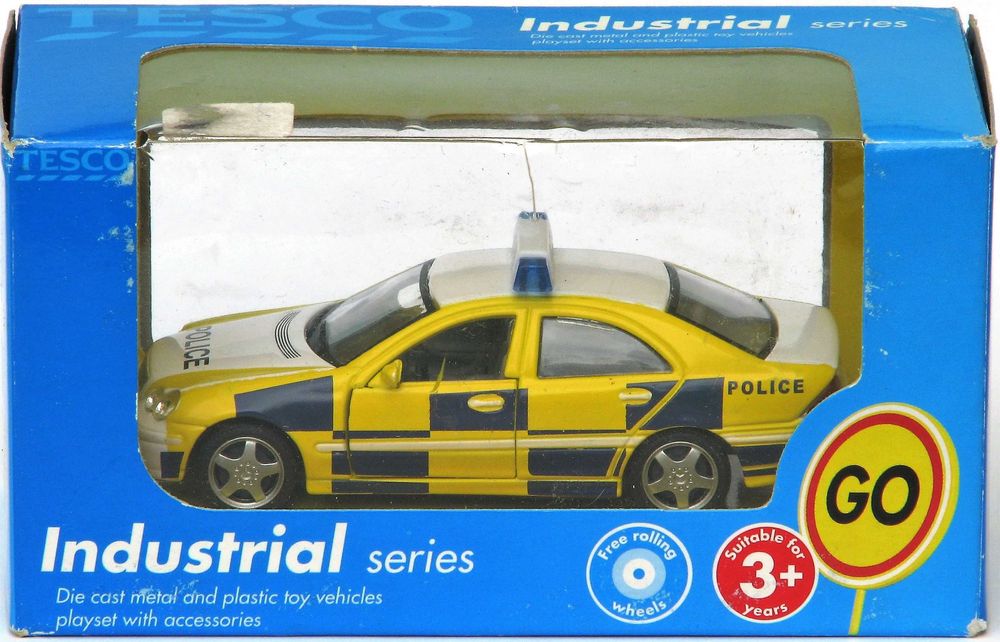 Mercedes Benz C 320 Police England 1/43 Tesco/Cararama em Caixa