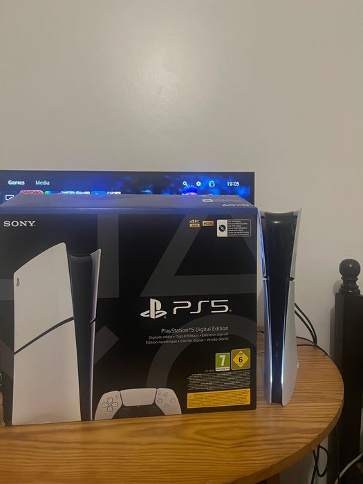 PS5 Digital 320€