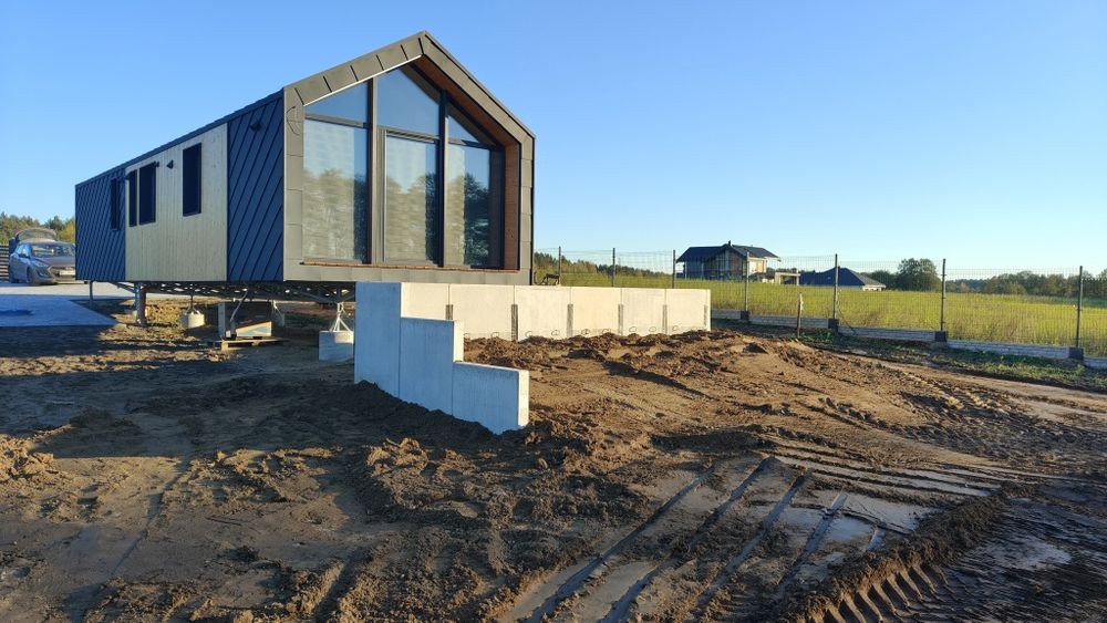 Usługi  koparko ładowarka kopararka kołowa 19 t koparka gasienicowa 25