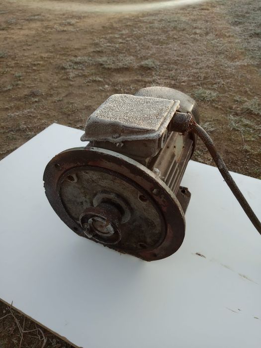 Silnik elektryczny 7,5 KW