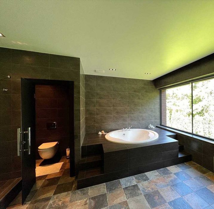 Подобова оренда великого сучасного будинку у Кийлові. Кінотеатр Сауна