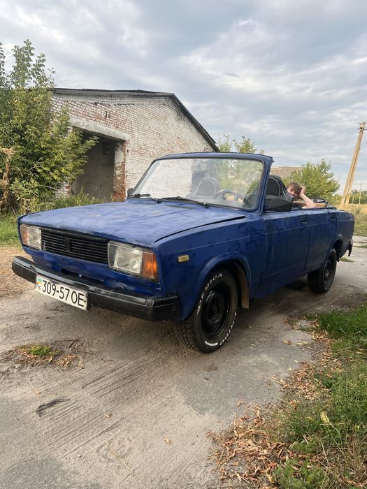 Продам ваз 2105.