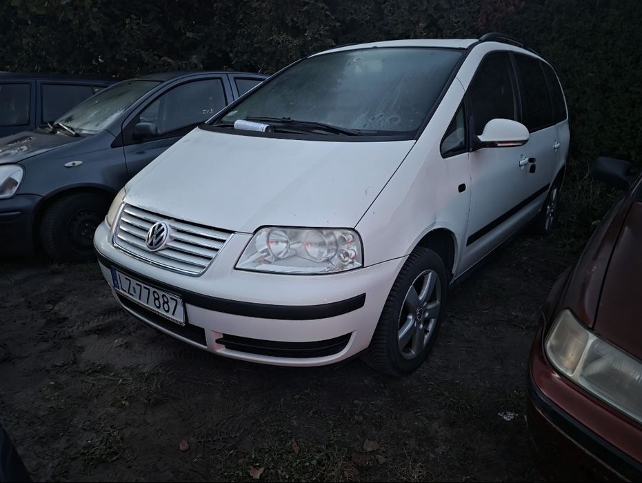 Volkswagen SHARAN 2004 рік. 1,9 дизель.  Тільки для діючих військових
