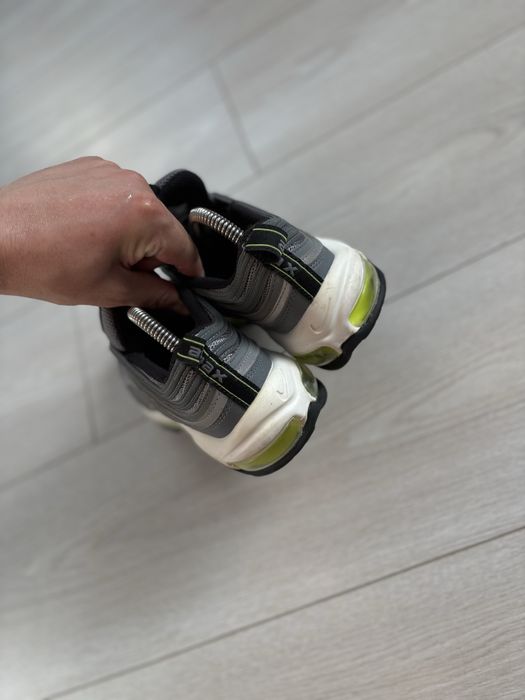 Оригінальні кросівки Nike Air Max 97 React Smoke Grey 38р 24 см