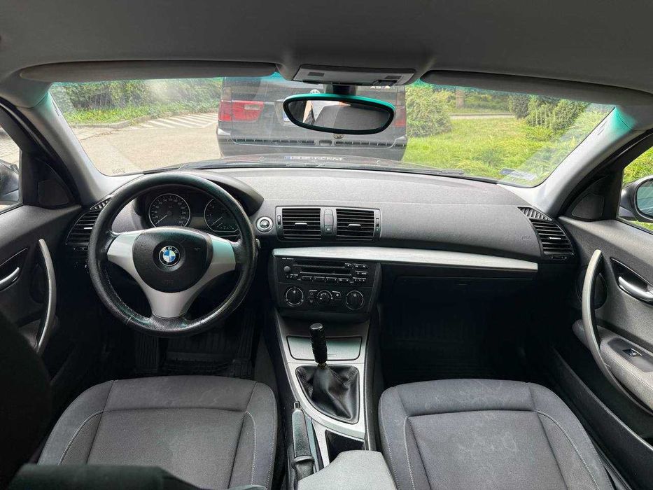 BMW E87 1 seria 2006 BENZYNA
