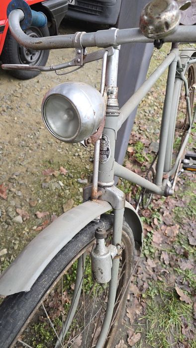 Zabytkowy rower sprawny