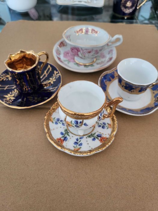 Conjunto Chávenas - Porcelana Portuguesa (1)