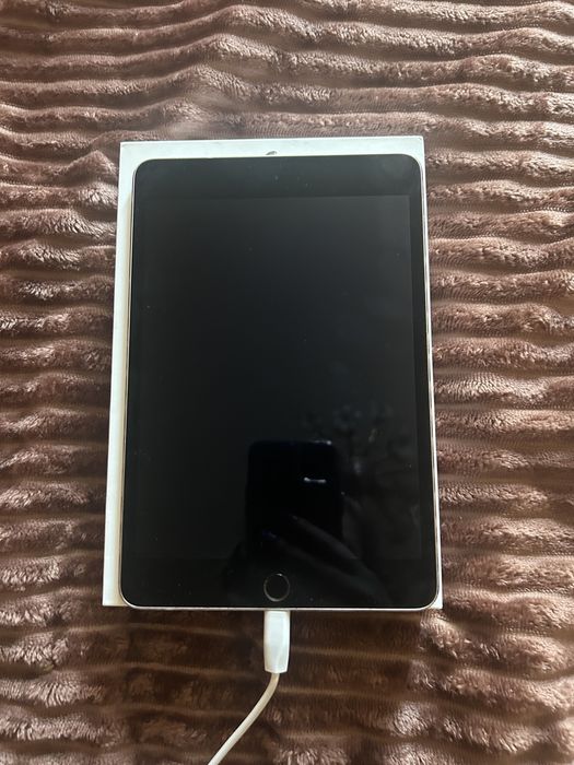 Ipad mini 4 128ГБ