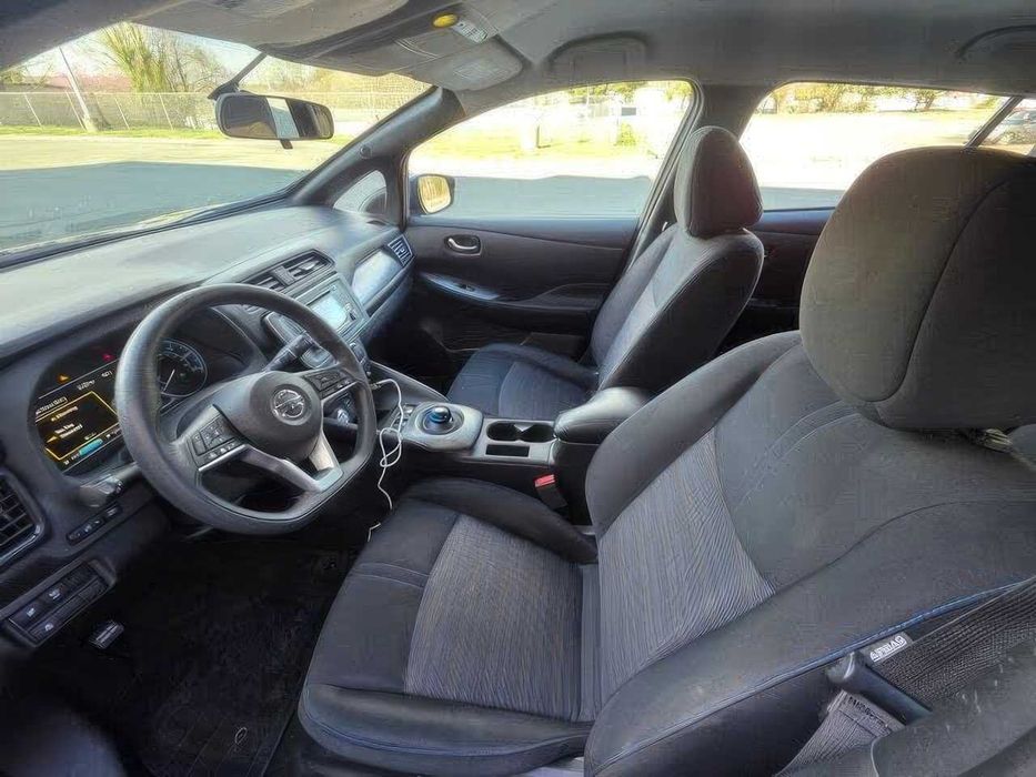 Nissan LEAF SV PLUS      2019