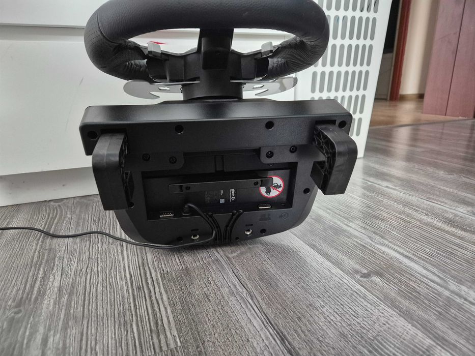 Logitech 920, w zestawie, odbiór osobisty.