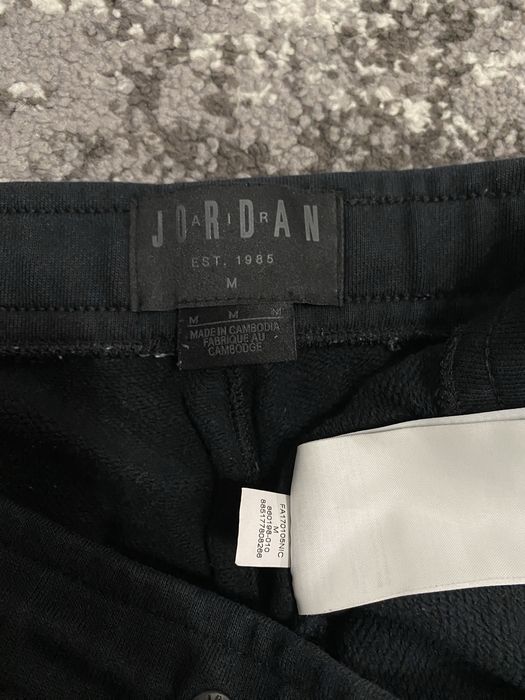 Штани Jordan М-Л розмір чорного кольору