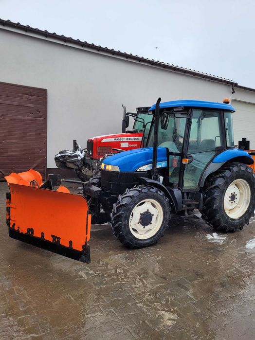 Wynajem ciągnika odśnieżanie