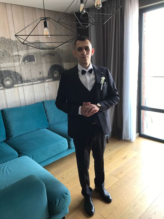 Чоловічий костюм 46 р