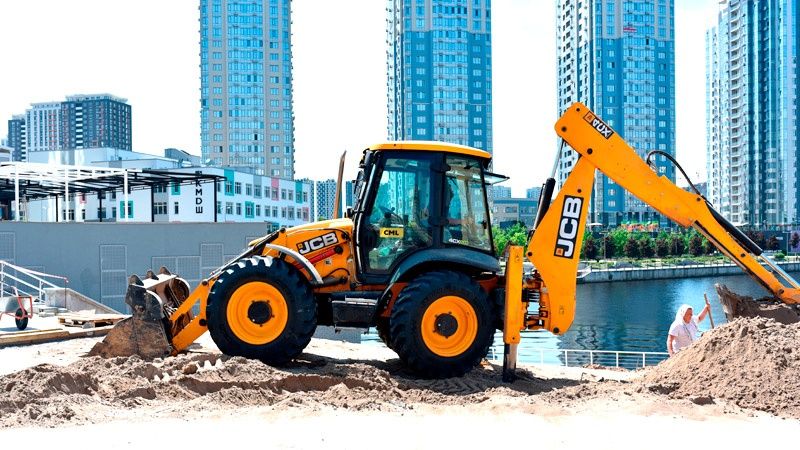 Услуги трактора JCB.