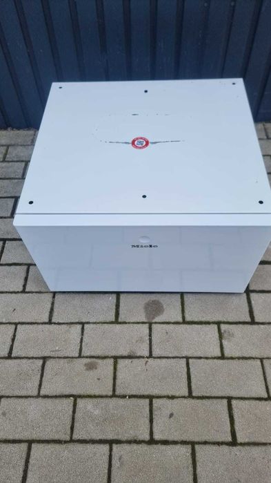 Podest z szufladą Miele WTS 510. Szuflada do pralek W1 i suszarek T1