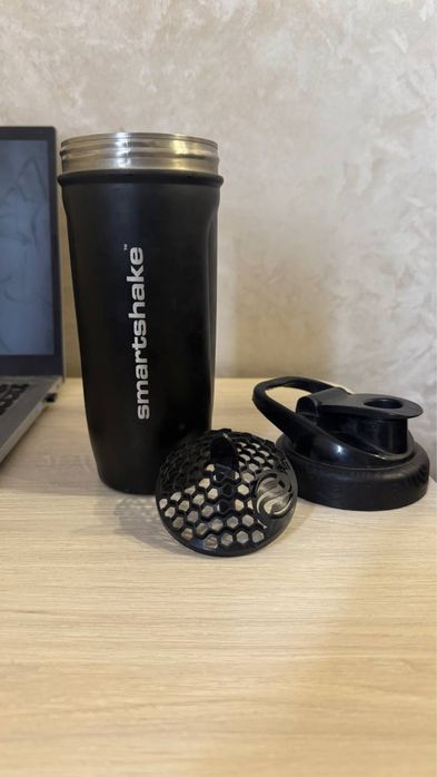 Шейкер для напоїв (протеїну)