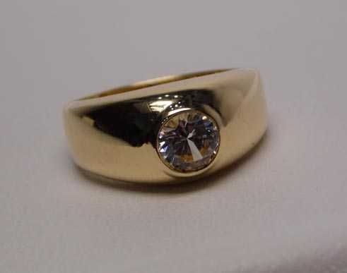 Złoty pierścionek z kamieniem YAG 0,75 ct.