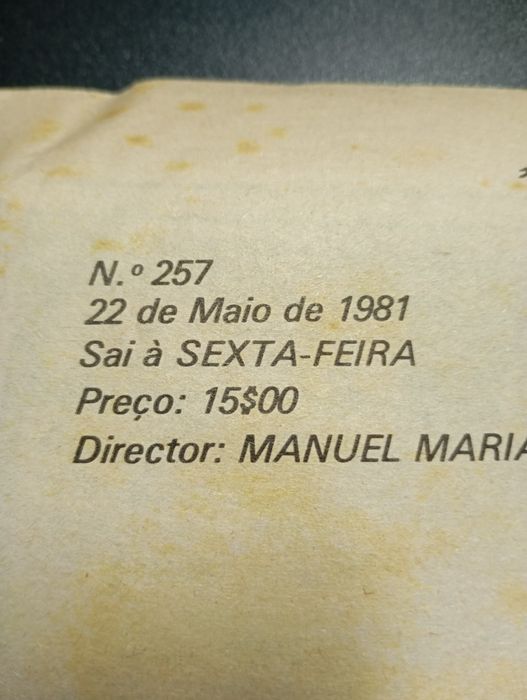 jornal A RUA com 257 números,falta um número para a coleção completa