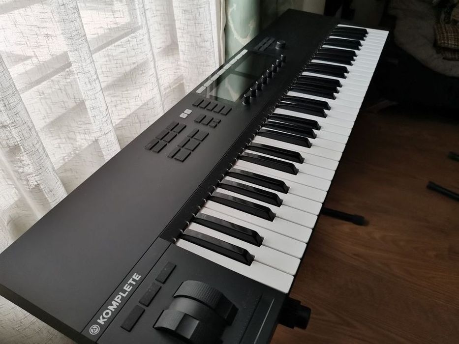 Native Instruments Komplete Kontrol S61 MK2 Ksawerów • OLX.pl