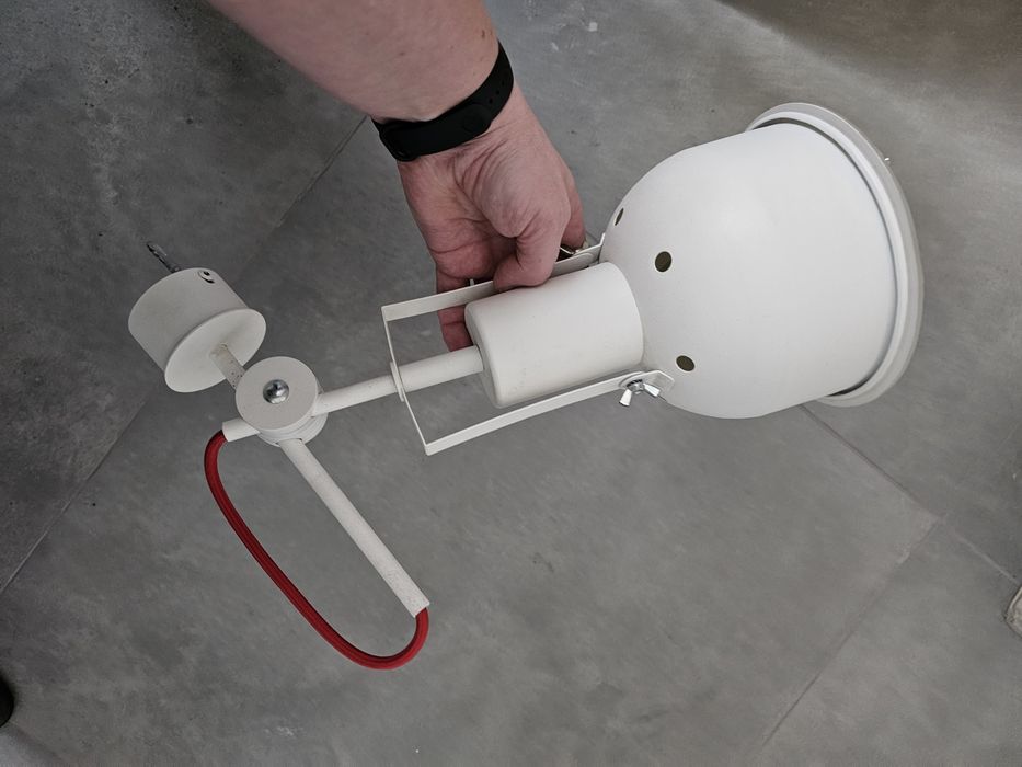 Bialy kinkiet  metal plus szkło