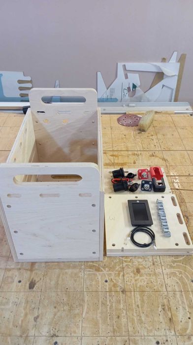 Бокс, кейс, корпус для LiFePO 4S на ячейках 105, 230, 280, 304, 314 Ач