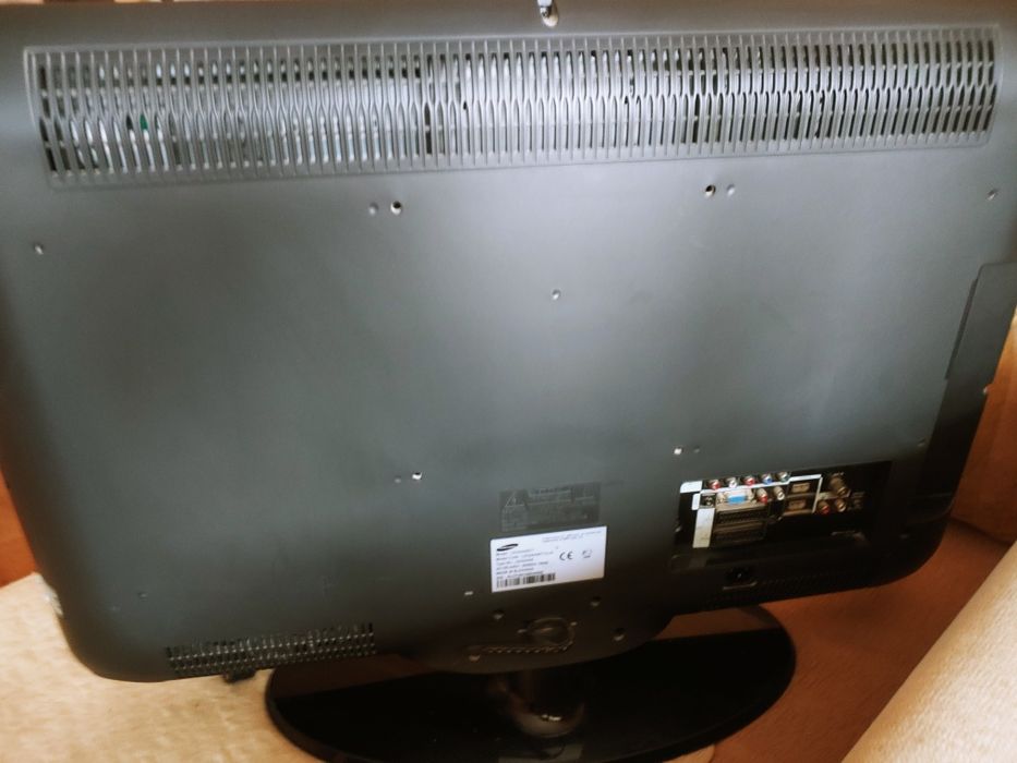 Продам телевизор. SAMSUNG. 32