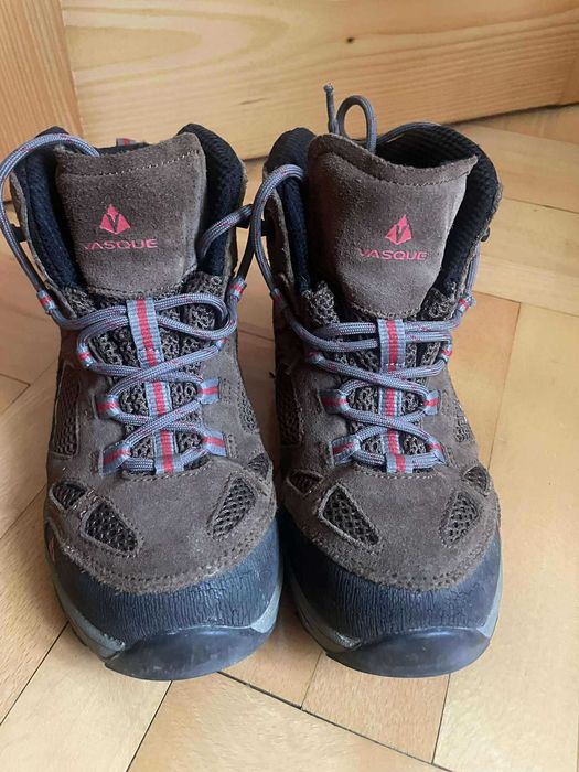 Chłopięce buty VASQUE rozm. 35 jesienne zimowe