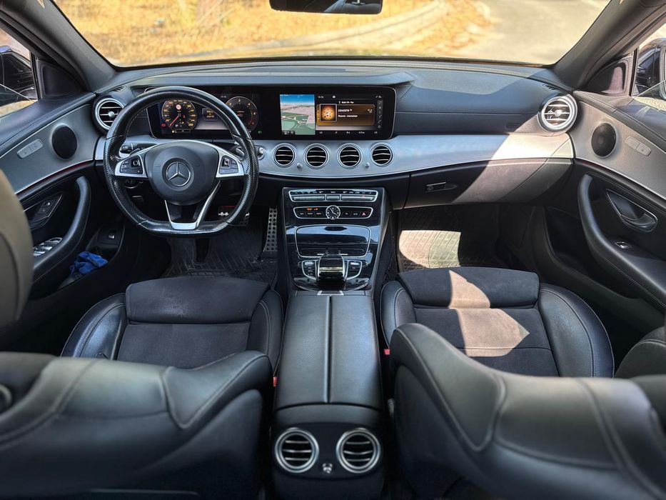Mercedes-Benz E220d AMG
