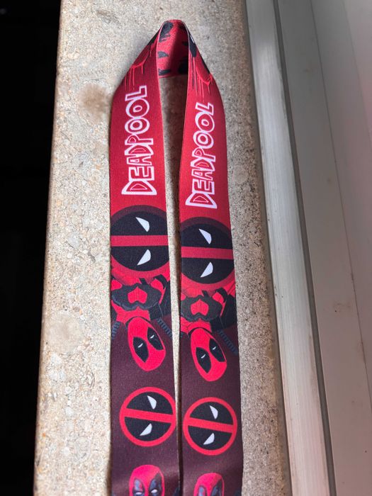 Fita Porta-Chaves / Porta-Cartões – Deadpool Edition