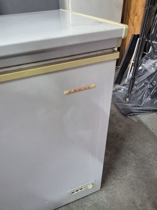 Arca Congeladora Horizontal Jocel 240L – A Funcionar Perfeitamente