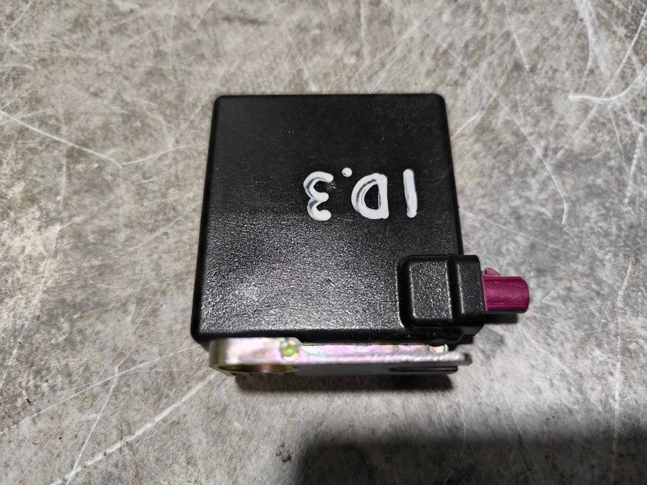 Оригінальна антена GPS  GSM модуль навігації VAG 3G9035534