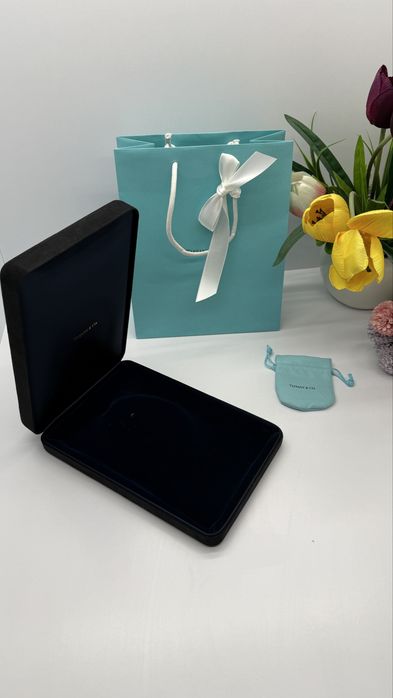 Оригінальна вінтажна коробка Tiffany Тіффані для кольє або підвіски.