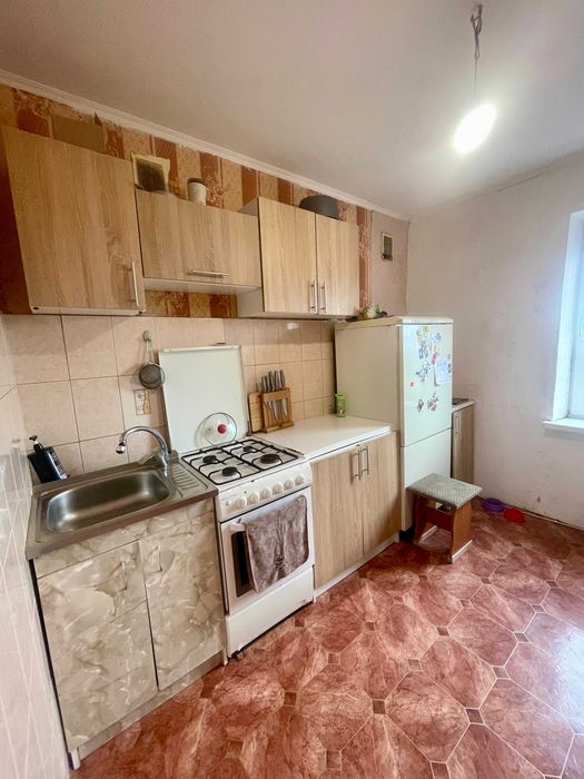 Продаж 2 - кімнатної квартири на Полтавській