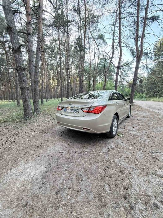 Hyundai Sonata 2010 VIN KMHEC41BABA130637 фото оголошення 9 з 18