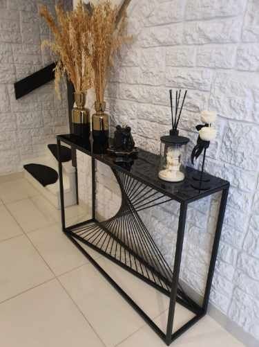 Konsola.    Loft