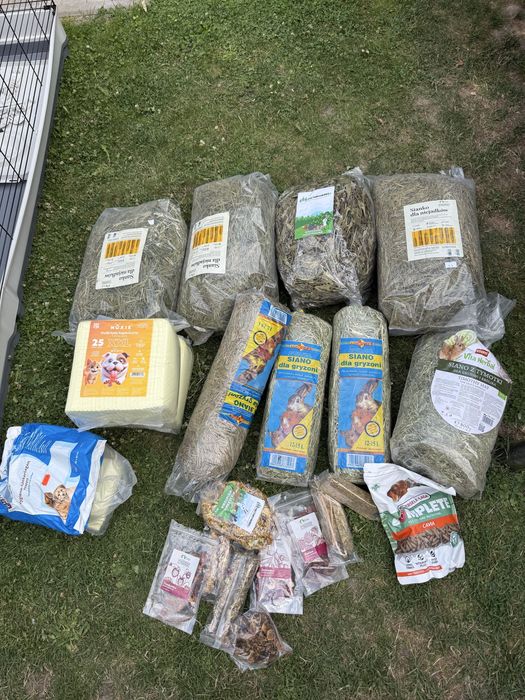 Siano, zioła, podkłady dla gryzoni- świnka morska