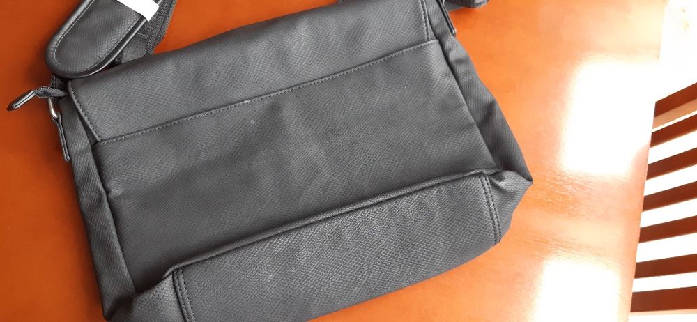 Torba na ramię na laptopa męska czarna Lanetti