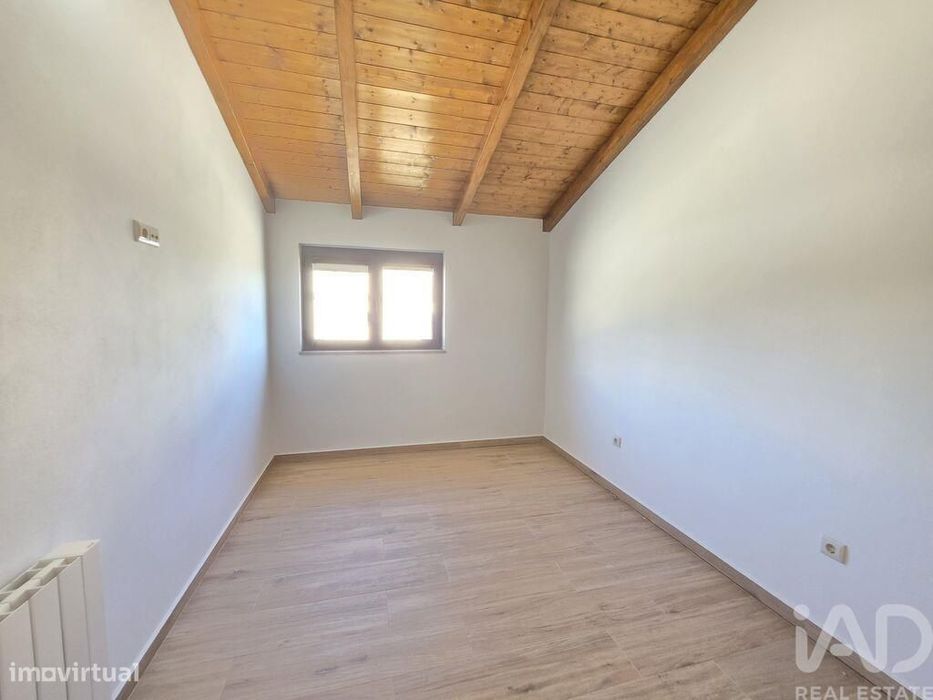 Casa de Campo T3 em Candemil e Gondar de 88 m2